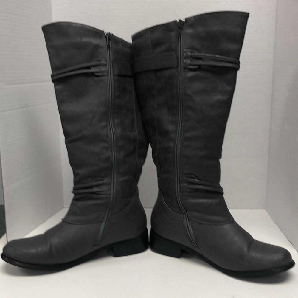 Journee Collection gray knee boots - Picture 5 of 9